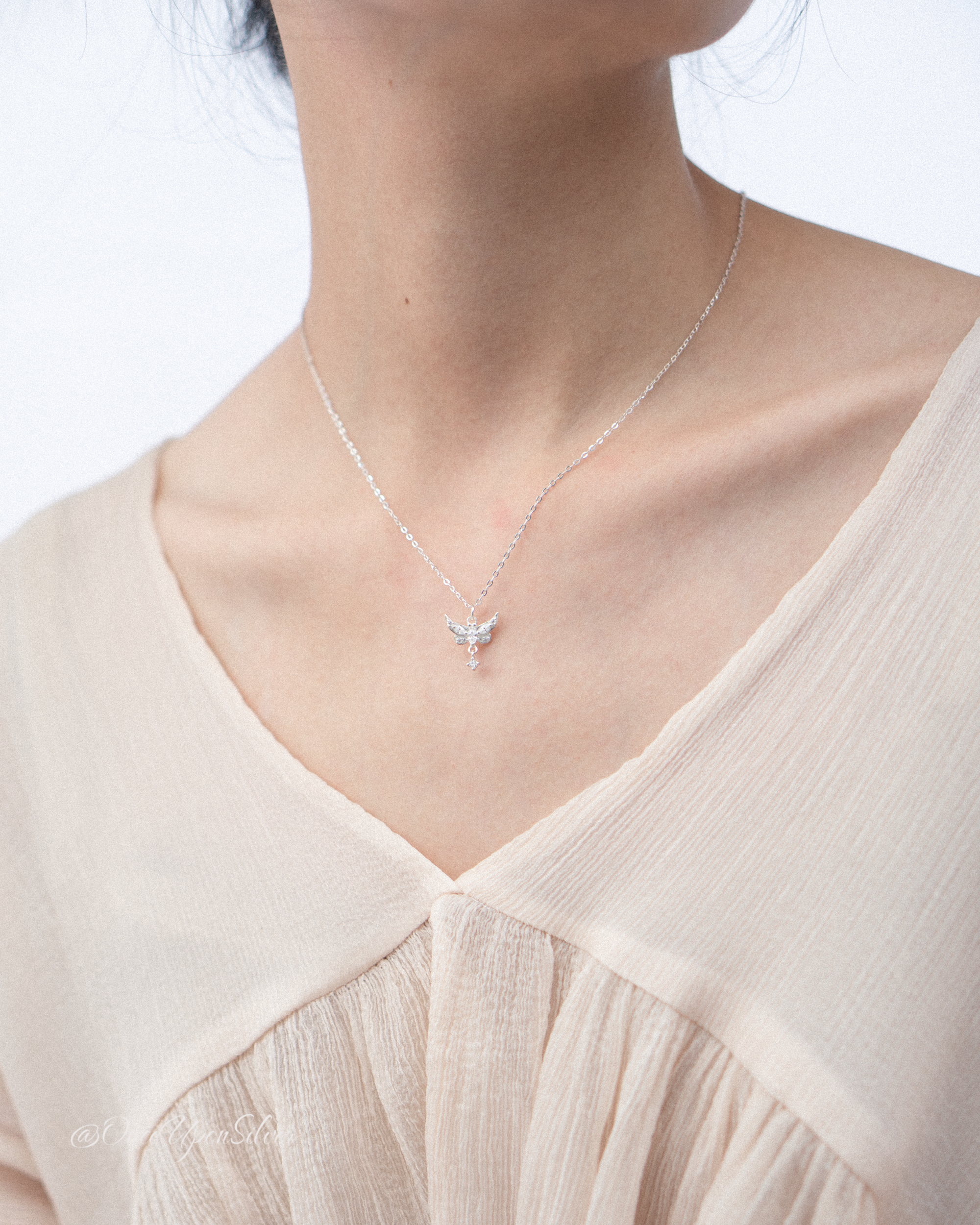 BUTTERFLY NECKLACE