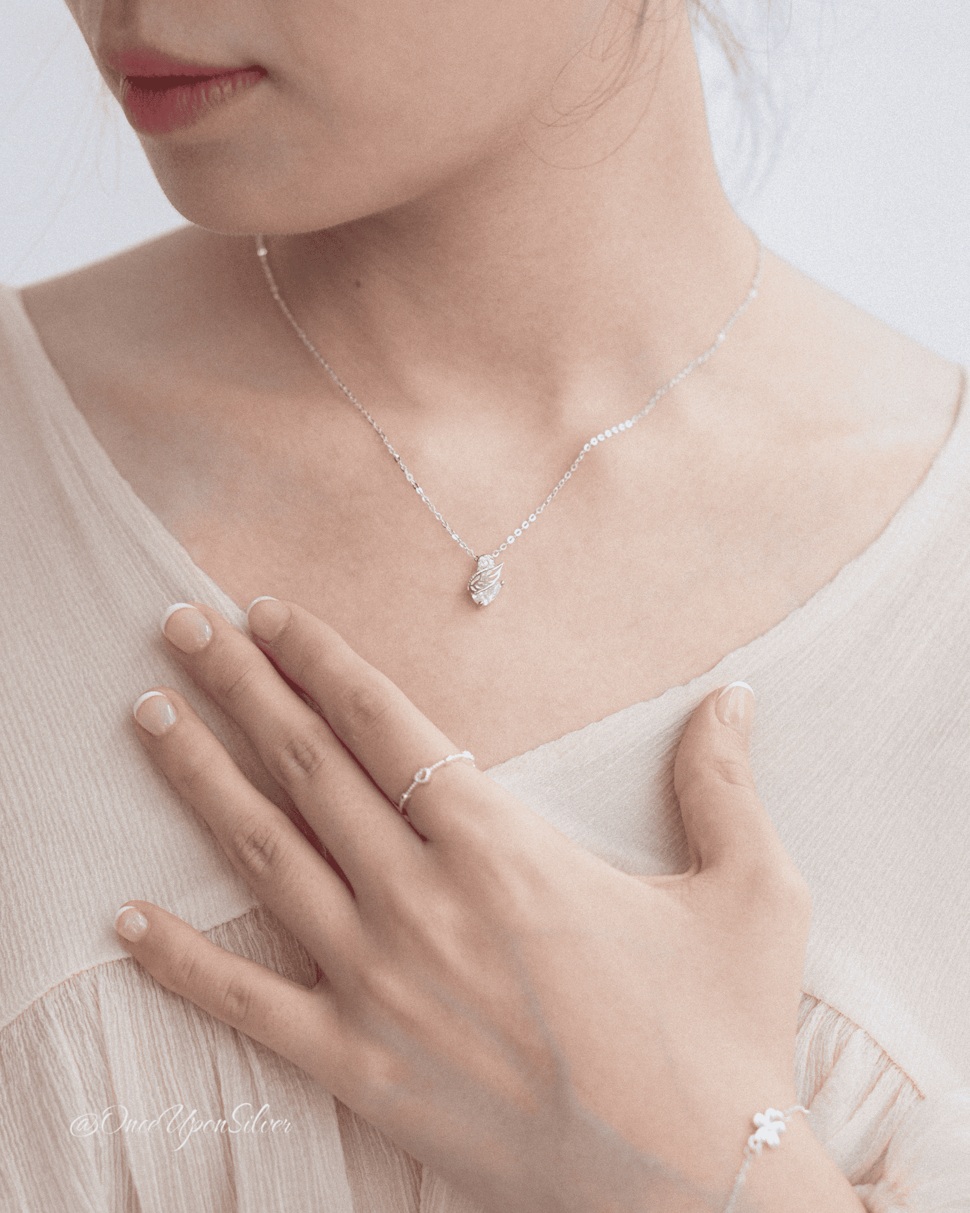 Swan necklace