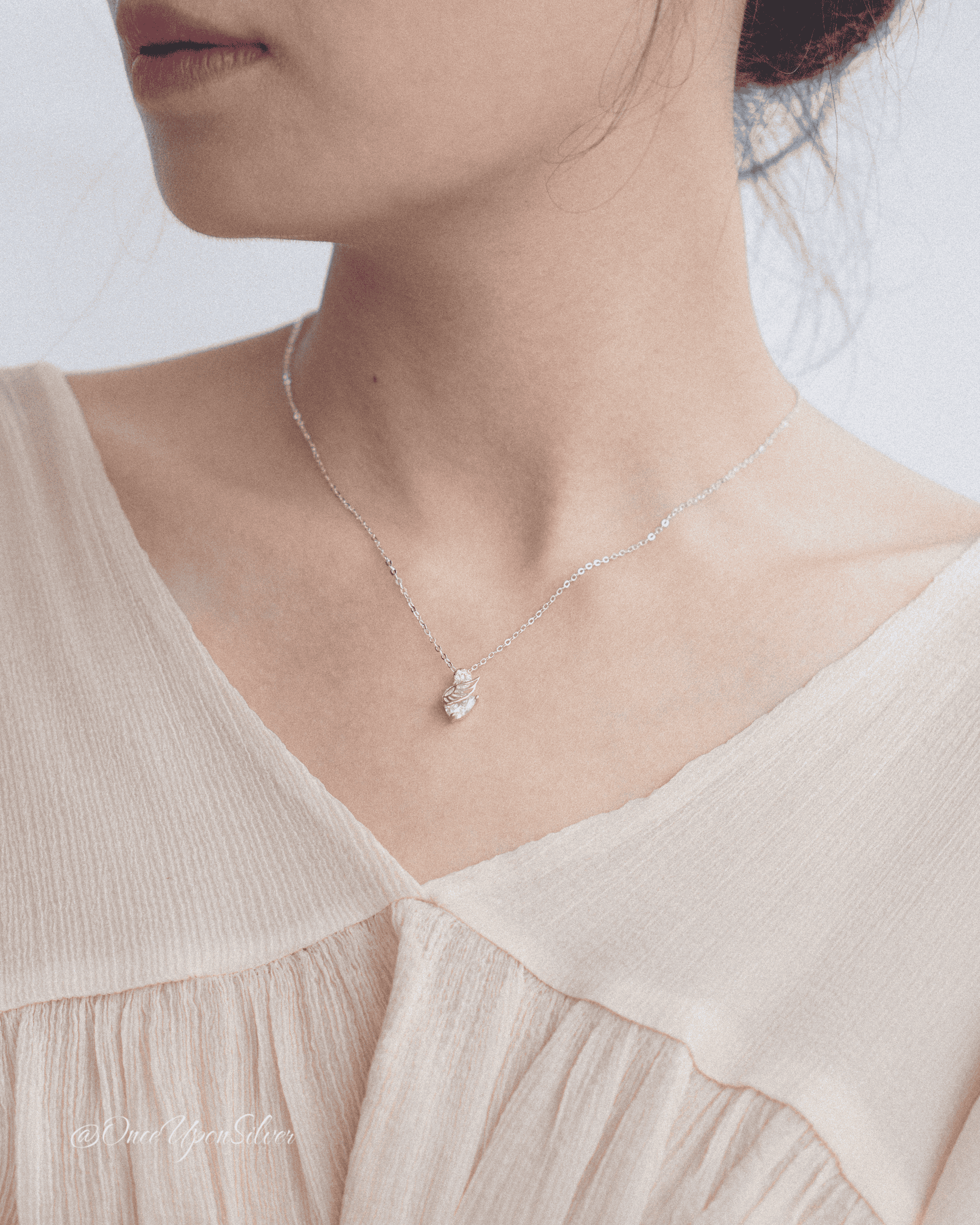 Swan necklace