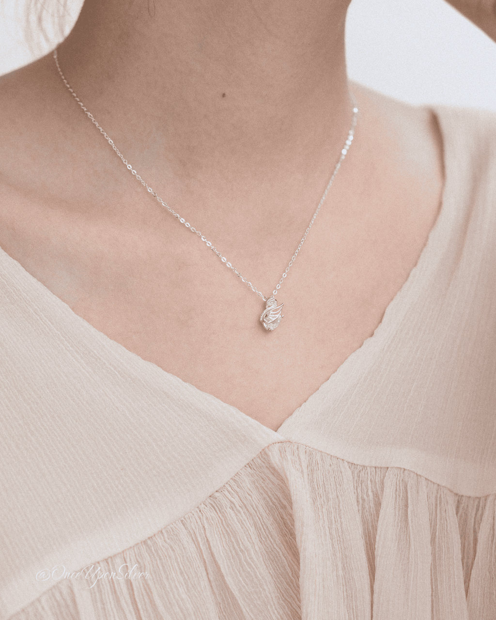 Swan necklace