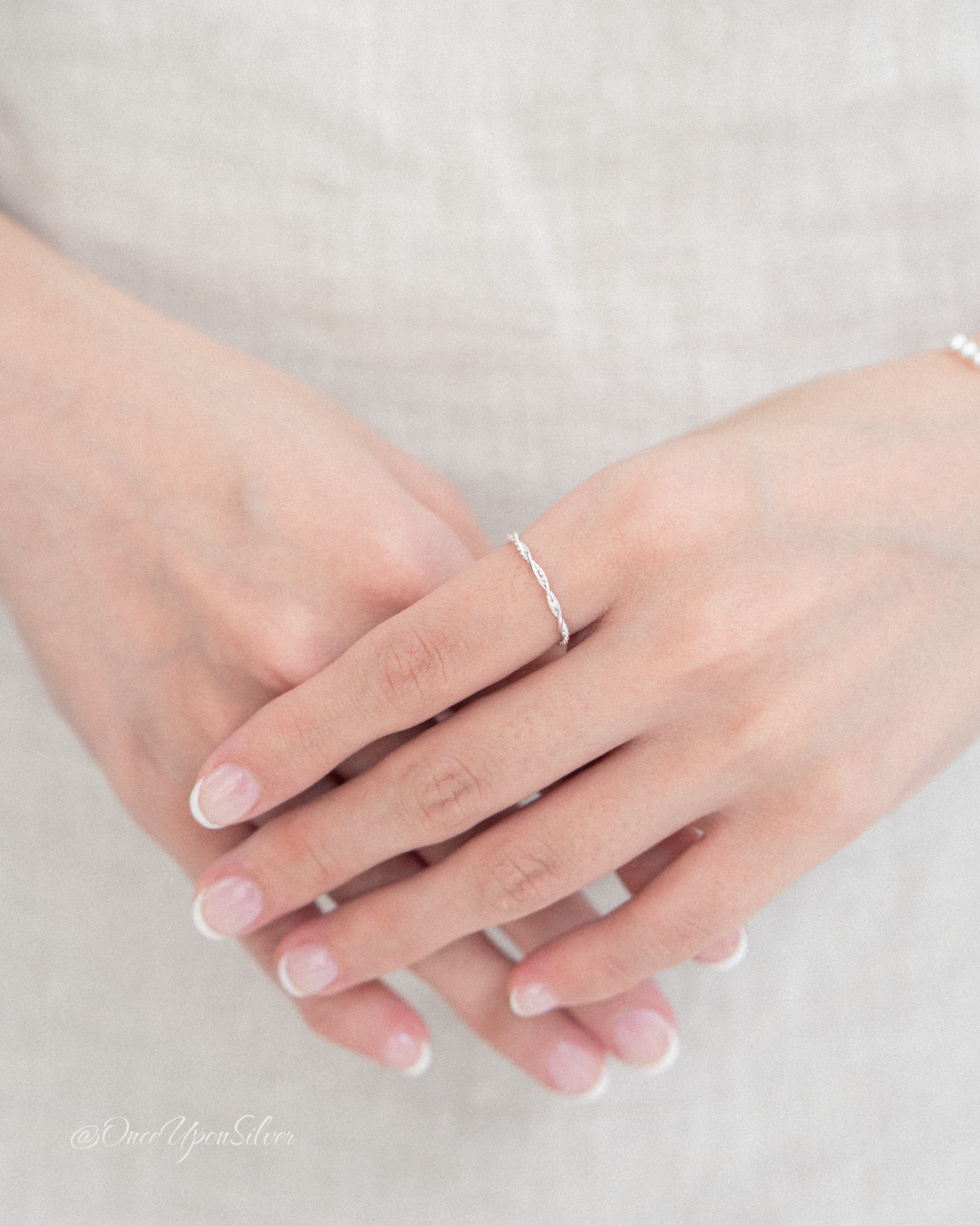 TWINE RING