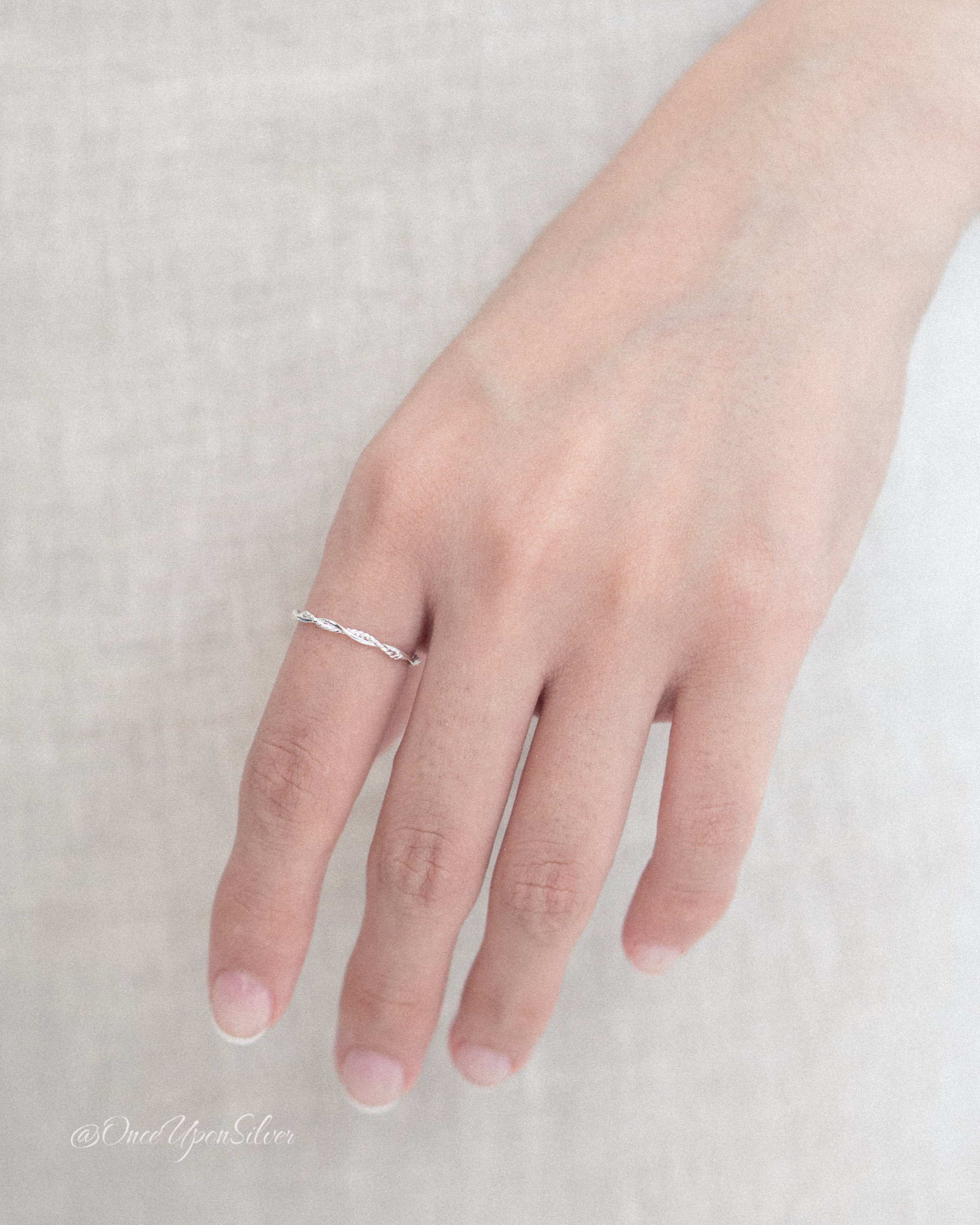 TWINE RING