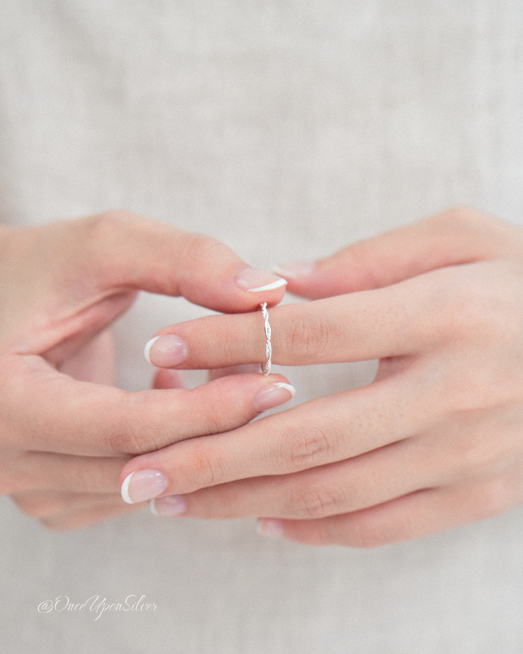 TWINE RING