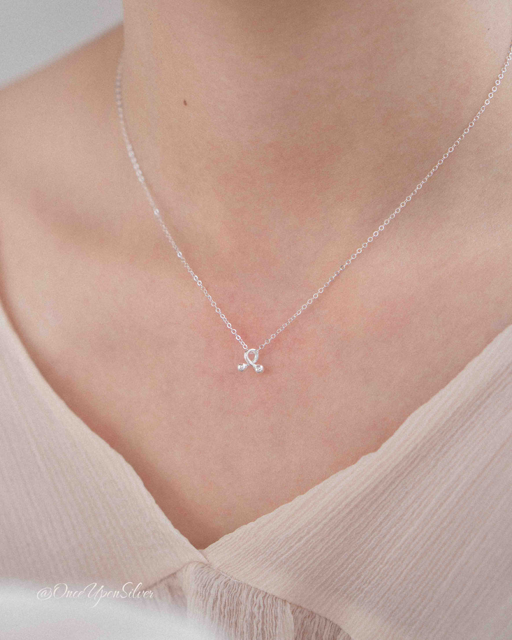 Tiny Knot Necklace