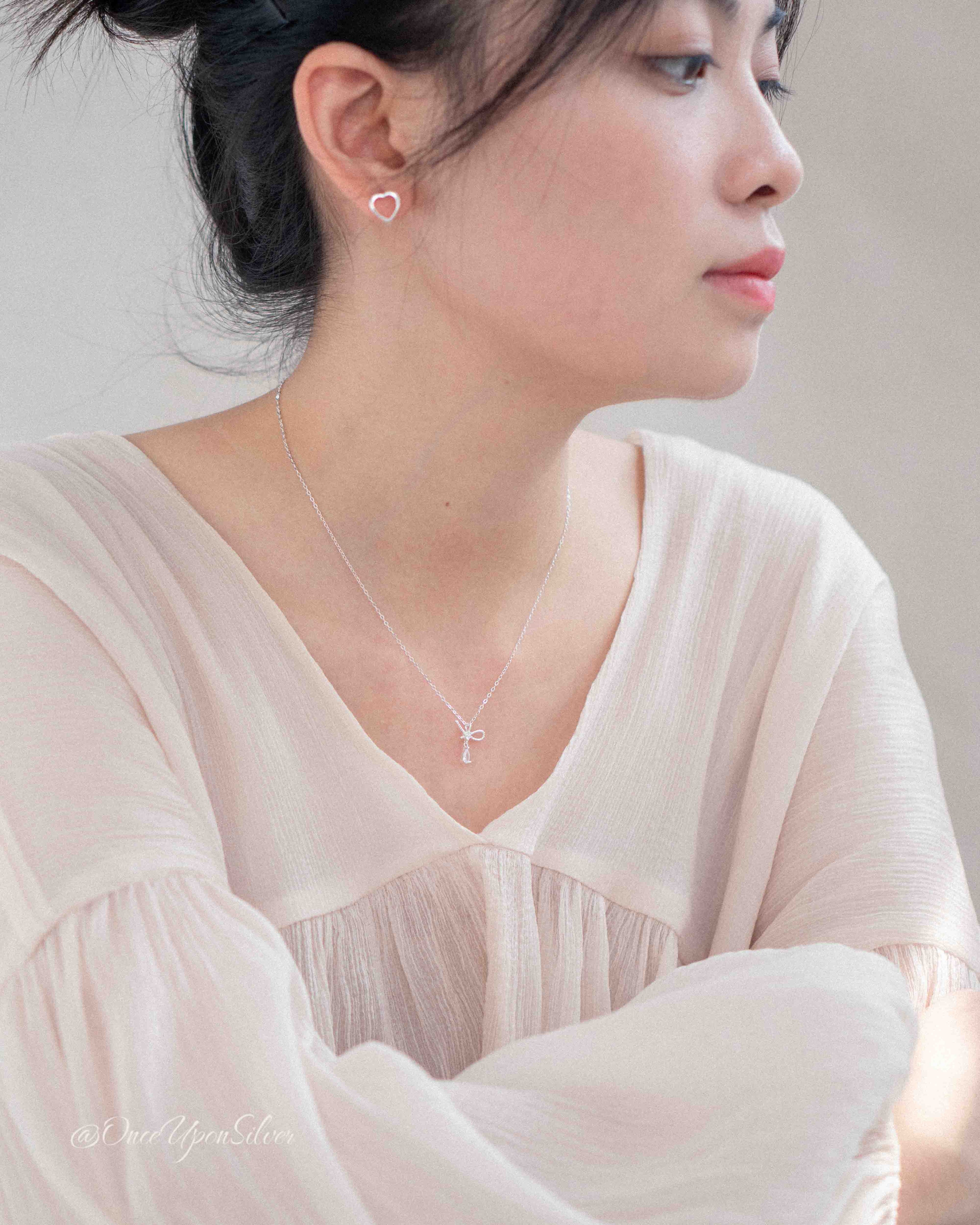 Fairytale Bow Necklace